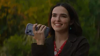 A Netflix új romantikus filmje letarolta a világot, most tényleg mindenki ezt nézi 