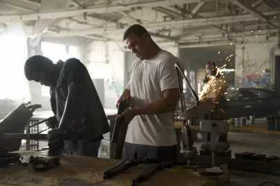 Ilyet se láttunk még: mozikban a Reacher sztárjának néma akciófilmje