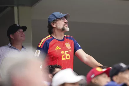Világsztárok lepték el a lelátót a spanyol–francia vb-elődöntőn – FOTÓK 