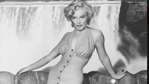 Ennek a filmnek a forgatásán folyamatosan megalázták Marilyn Monroe-t 
