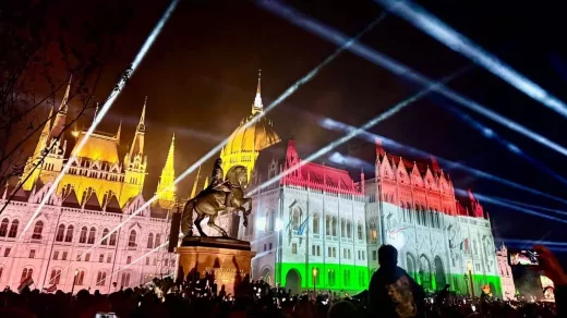 Itt a hivatalos augusztus 20-i zenei programajánló: techno a Duna partján, diszkó a Parlament előtt