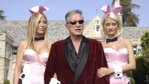 Új film készül a legendás Playboy-villáról: Bill Pullman alakítja Hugh Hefnert