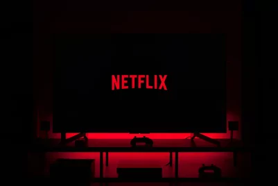 Komoly változás jön a Netflixnél, nagyon sok mindenkit érint 