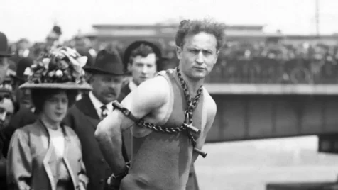 A mai napig rejtély övezi Harry Houdini 100 évvel ezelőtti halálát
